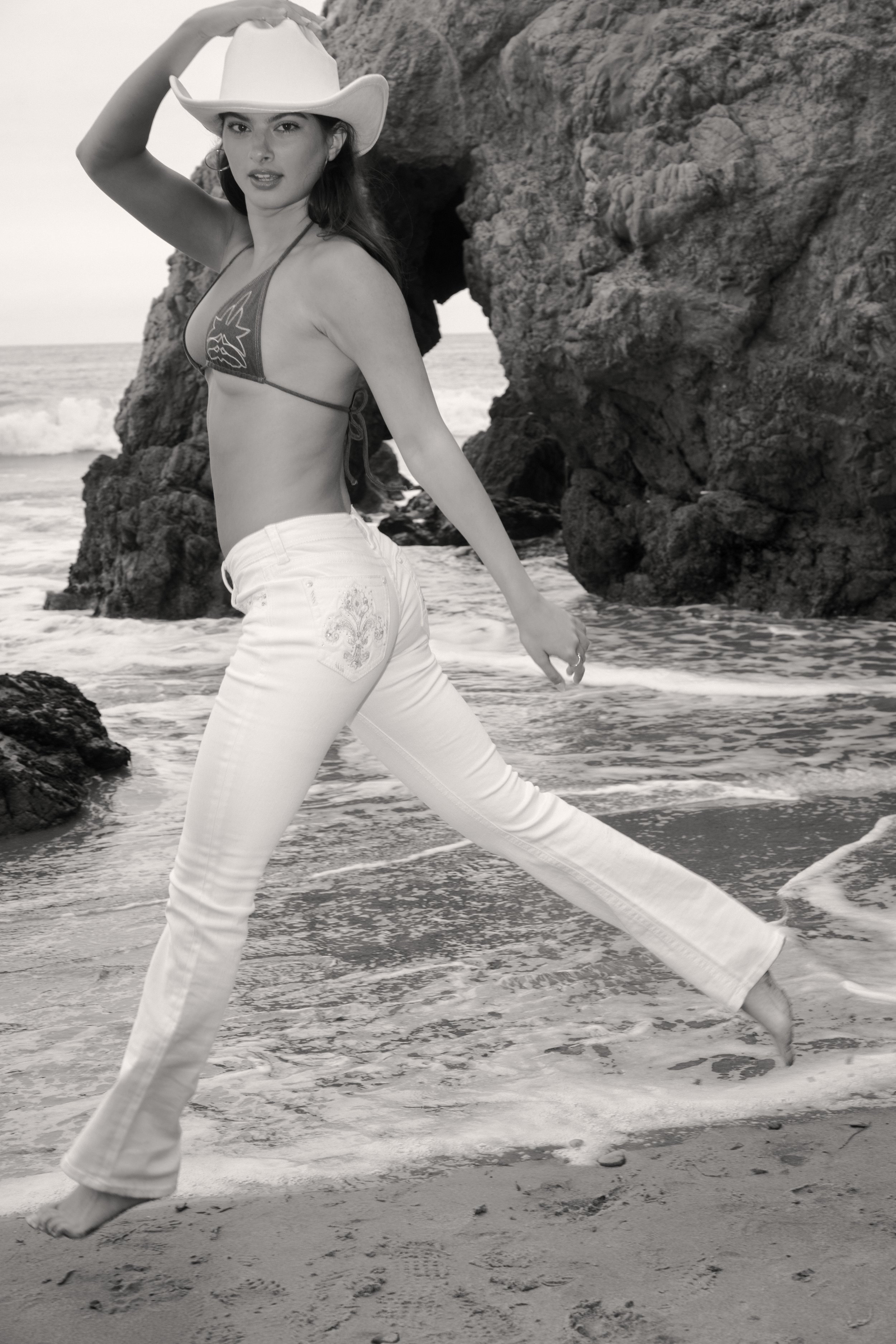 Grace in LA | 051524 | Card3-333-Edit copy.jpg