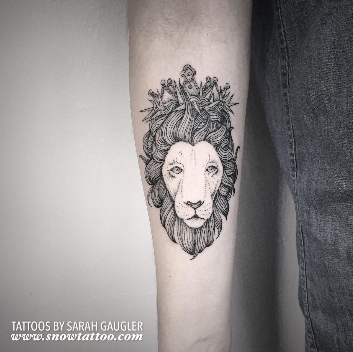 Cusotm+Lion+Fineline+Tattoo+Line+Art+Original+Flash+Tattoo+by+Sarah+Gaugler+at+Snow+Tattoo+New+York+NYC.png