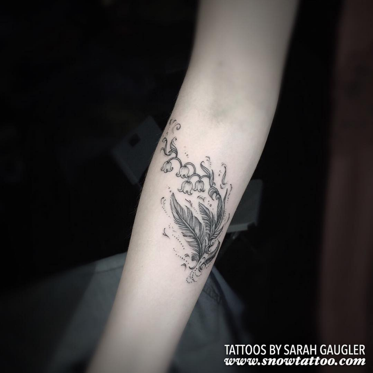 Sarah Gaugler Snow Tattoo Custom Floral Bell Flower New York Best Tattoos Best Tattoo Artist NYC.png