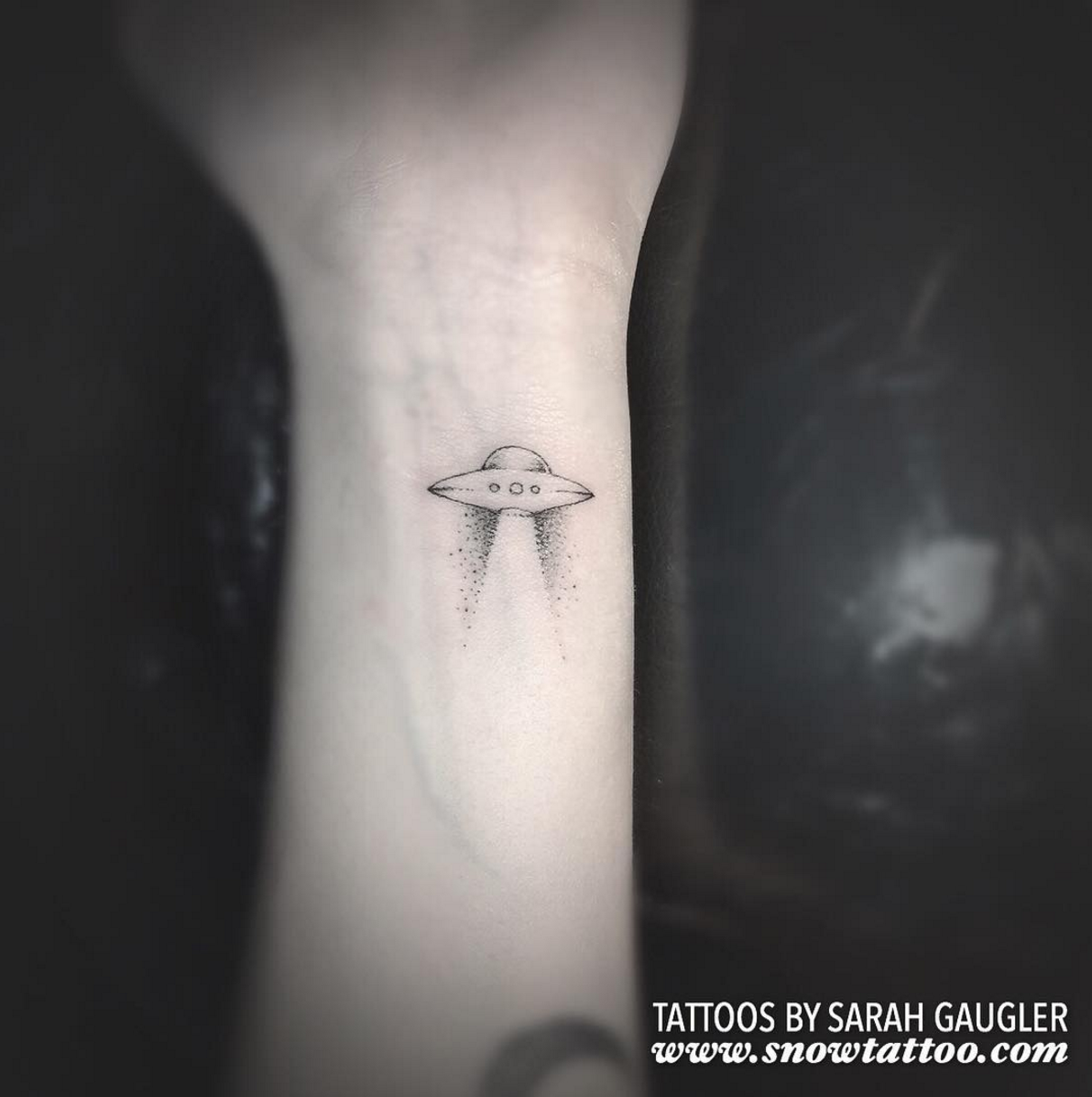 Sarah Gaugler Snow Tattoo Custom Signature UFO Alien Original Design Dotwork Linework Fine Line FineLineTattoos New York Best Tattoos Best Tattoo Artist NYC.png