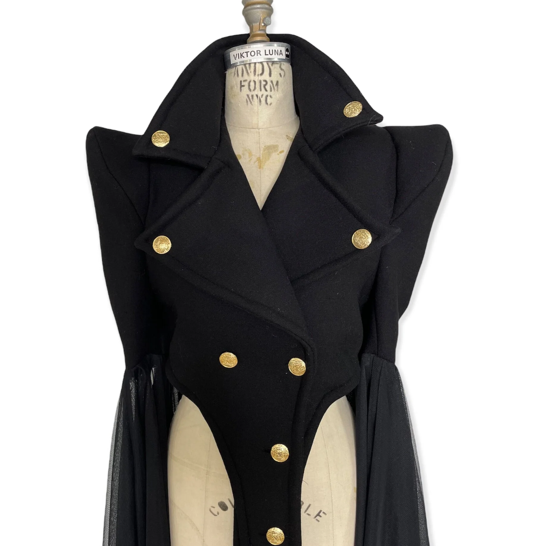 E5A166BC-00C3-4FEA-9660-210BBDDC4F15