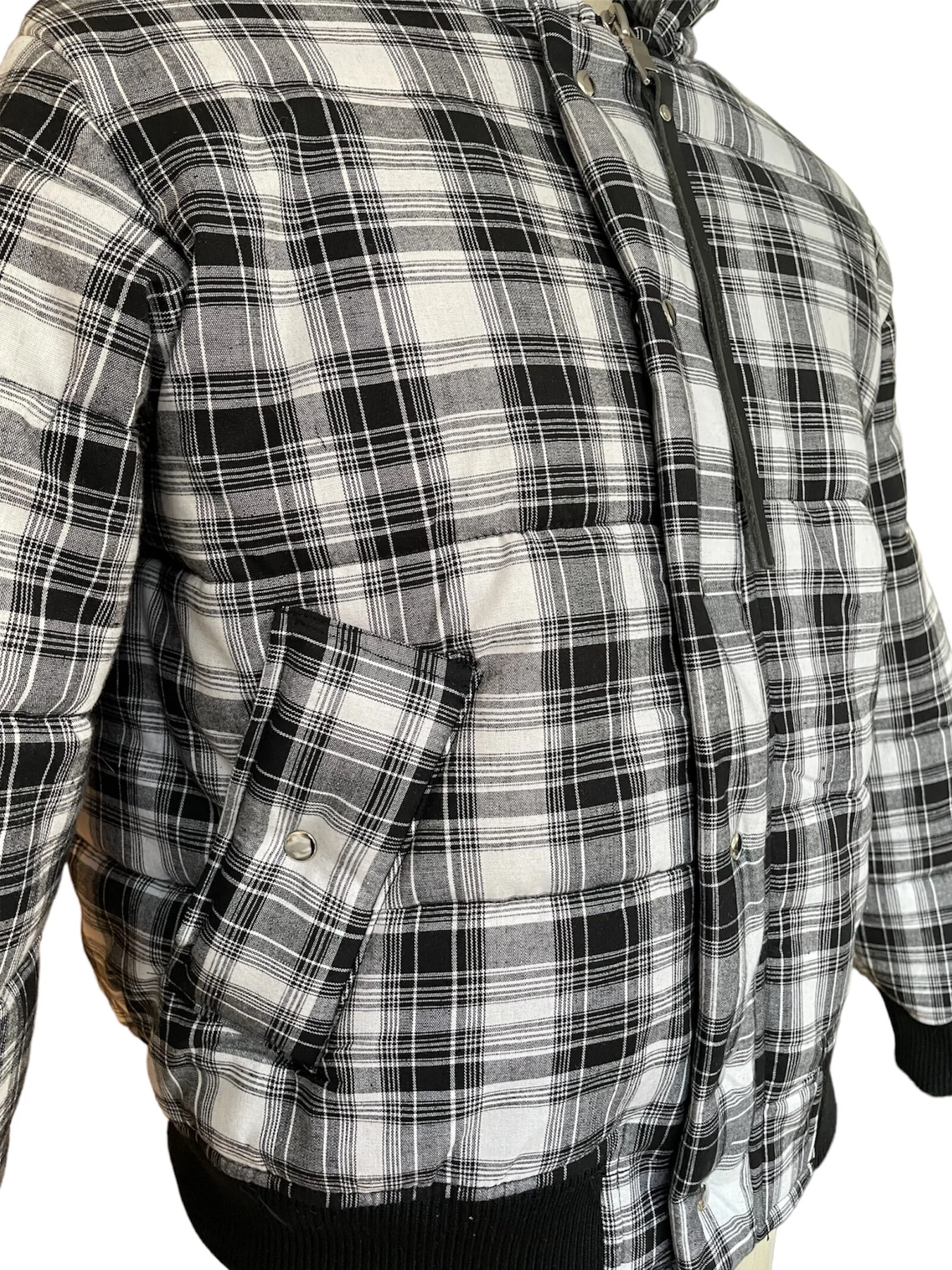 4141AEE7-1032-427C-A790-E0FD4A4DE1FC