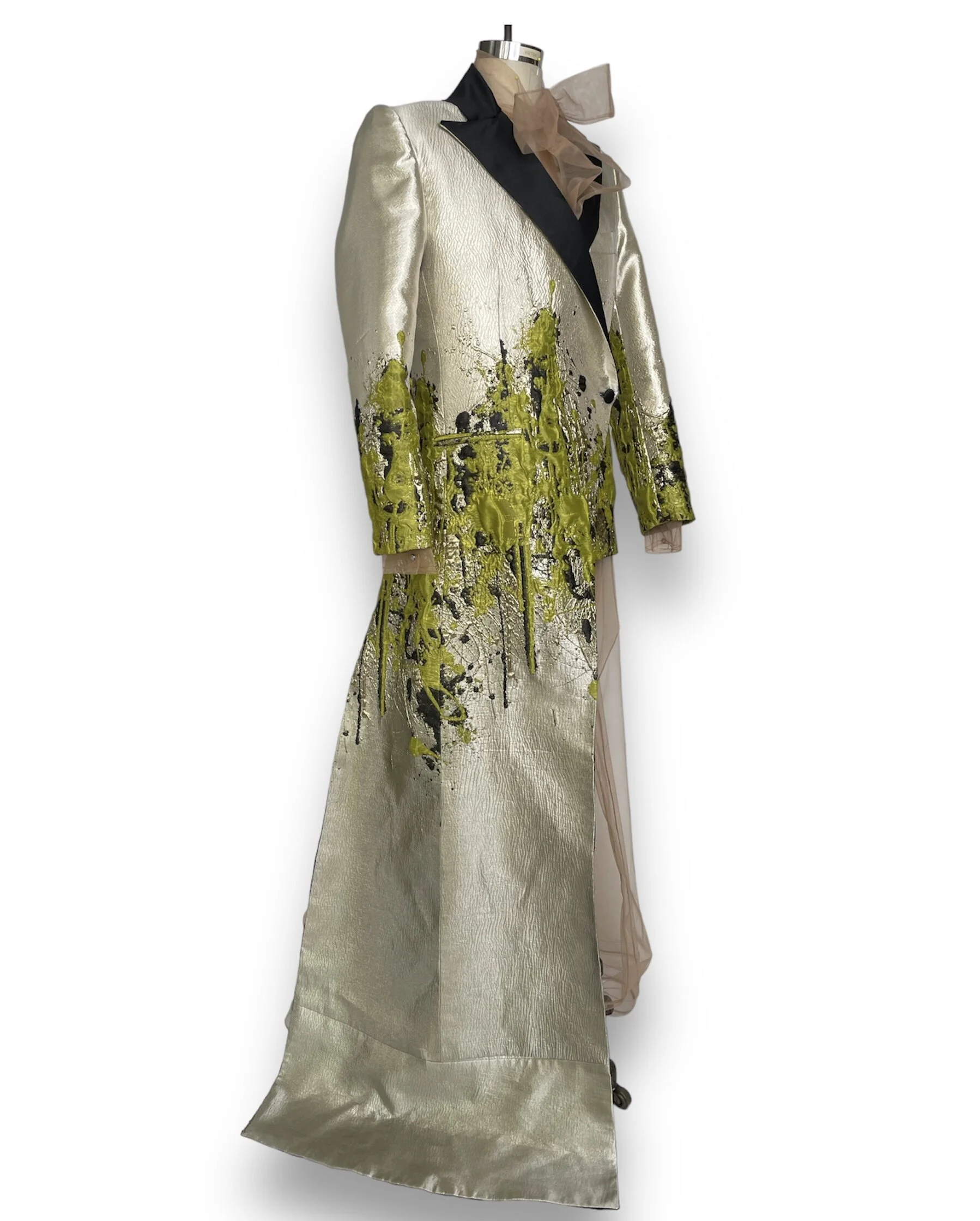 7F0B77A4-00FC-45F6-9E83-D02439E516DE