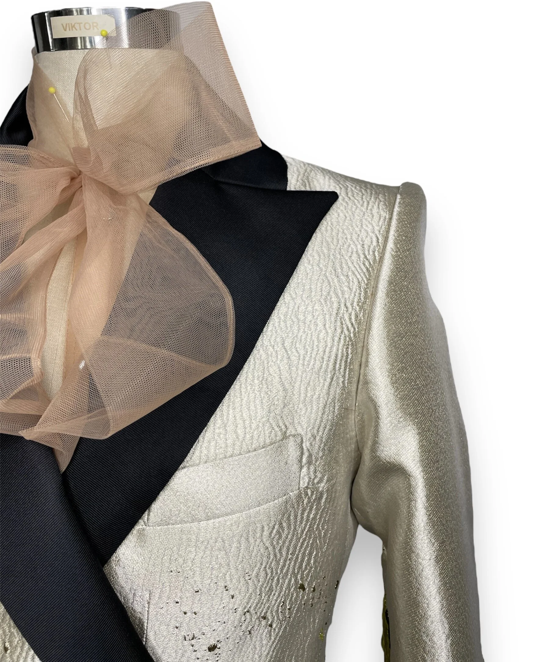 ECAB0DA5-E645-4110-A51B-FBE04418BC2D