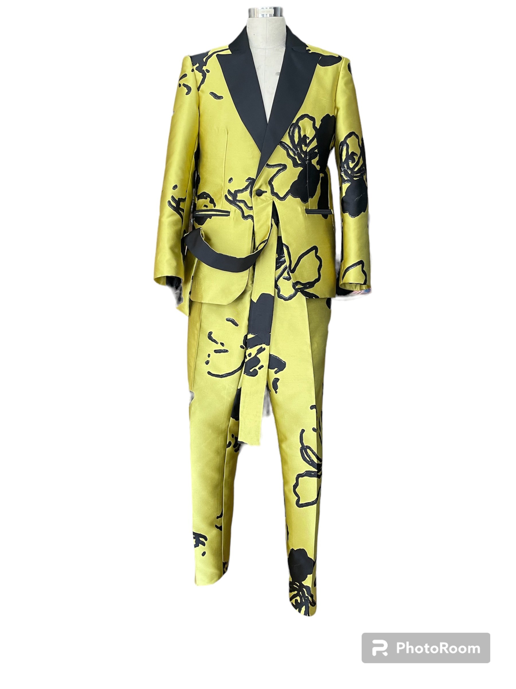 PERENNIAL TUXEDO SUIT