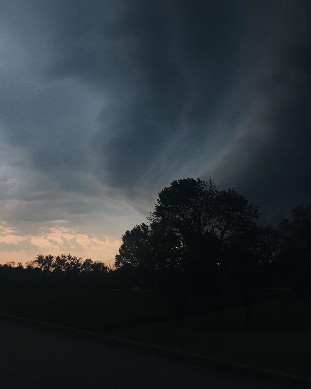 Since 80mph wind gusts and thunderstorms have me up at 2am, here&rsquo;s a photo of some weather last week☁️