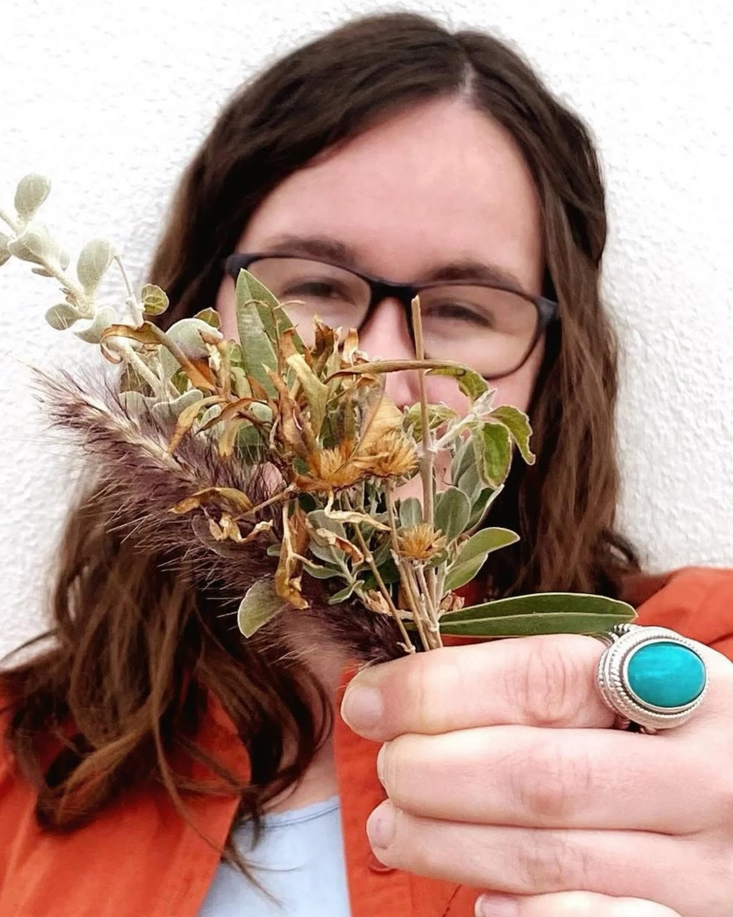 I&rsquo;m Kate, the artist and weaver behind Lionheart Canyon Studio 🏜️ I create contemporary handwoven artwork, with my organic weaving style mimicking the horizon lines of vast desert landscapes. Originally from Arizona, I now live in the @histori