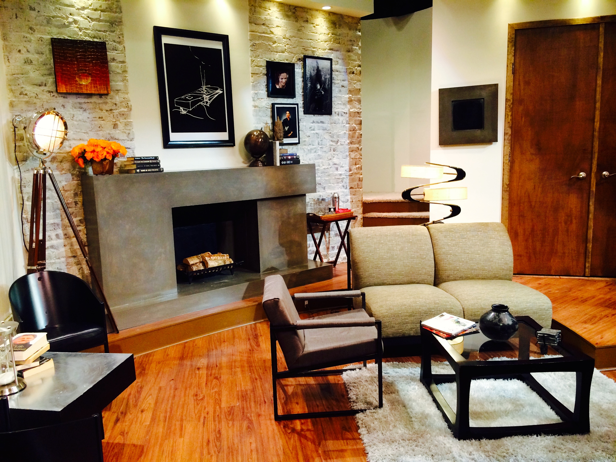 The Manhattan penthouse apartment set of "The Goat or Who Is Sylvia?"