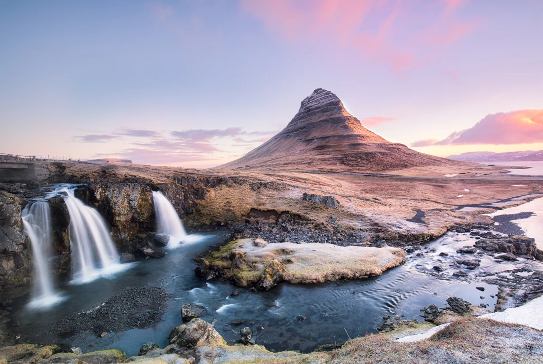 Romance | Iceland