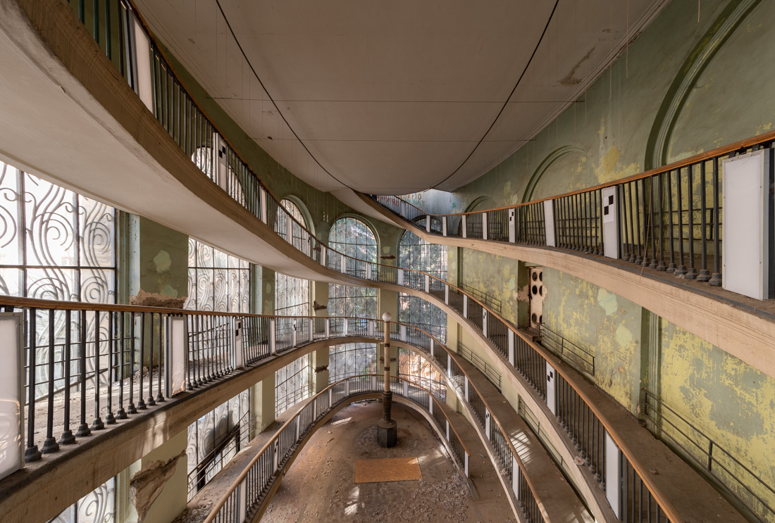 British Fine Art Architecture & Location Photographer