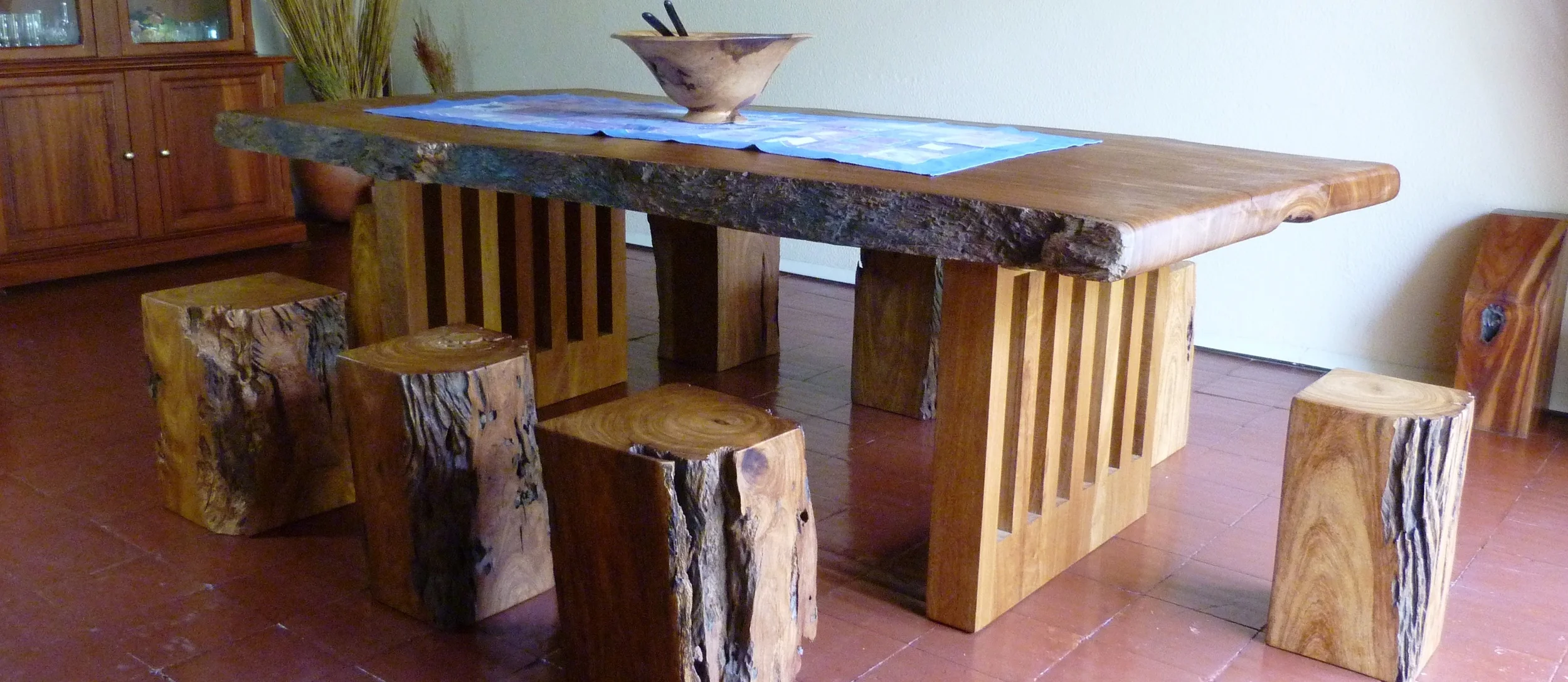 GORONGOSA - INHALA LEGS (13).JPG