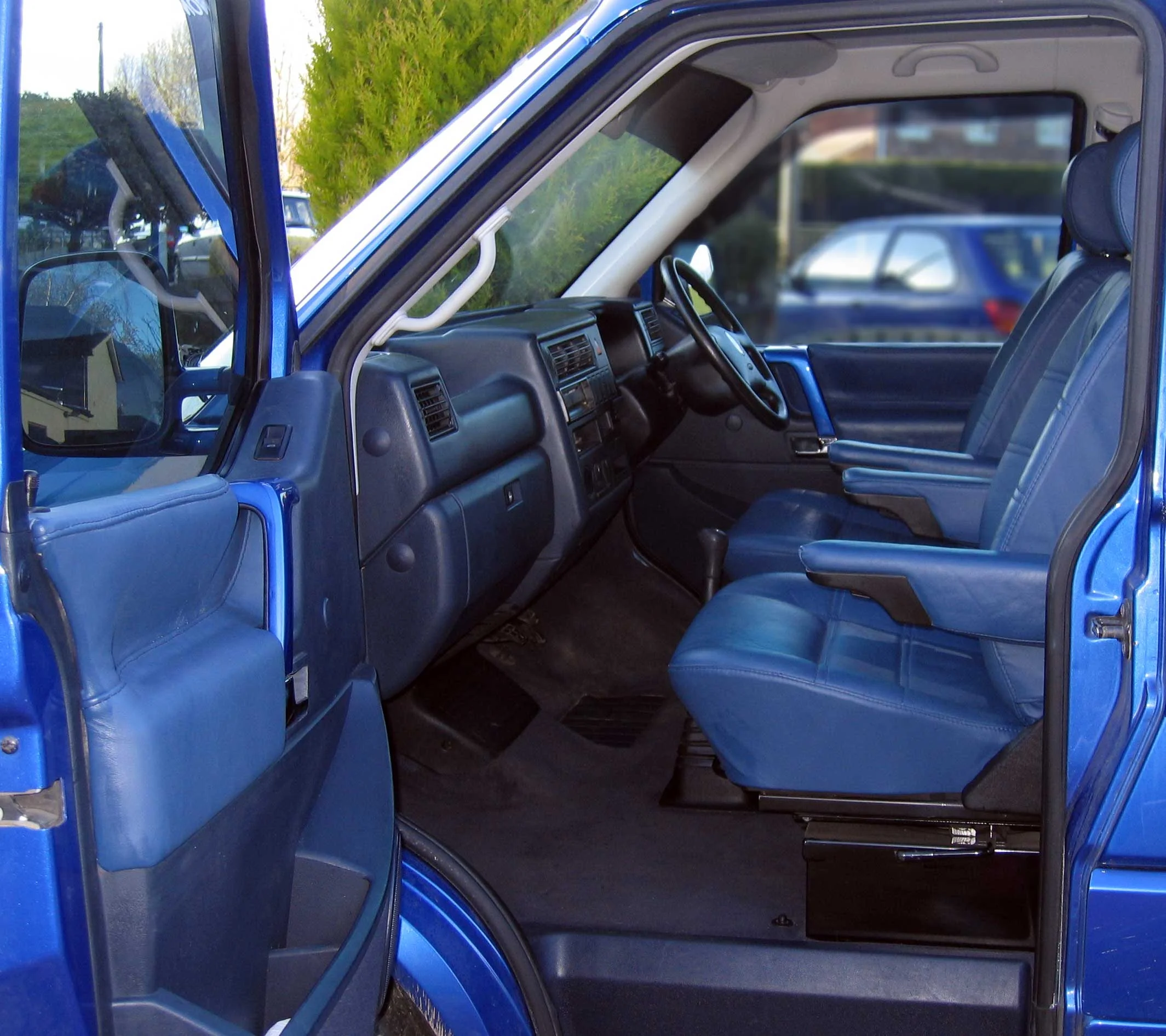 BlueVanFront2-CT-WS.jpg