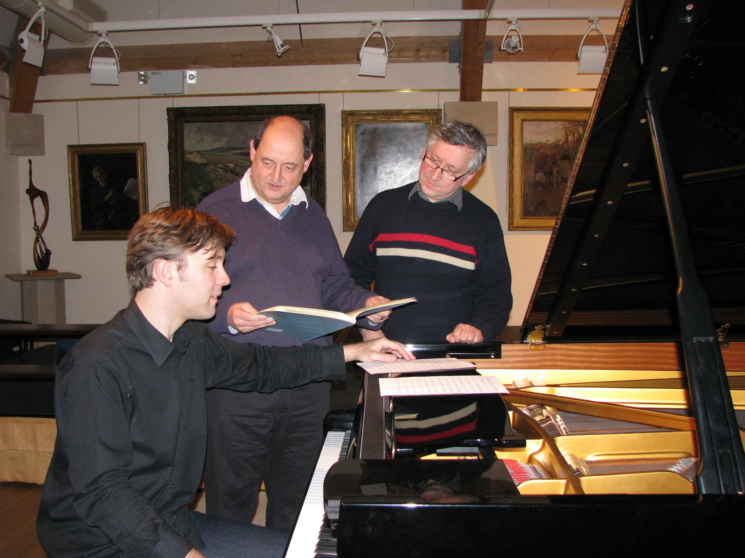 With Florian Ühlig (Pian0) and recording engineer Tony Faulkner at Champs Hill, Sussex for Vol. 1 of the Complete Solo Piano Music of Schumann (Hänssler Classics)