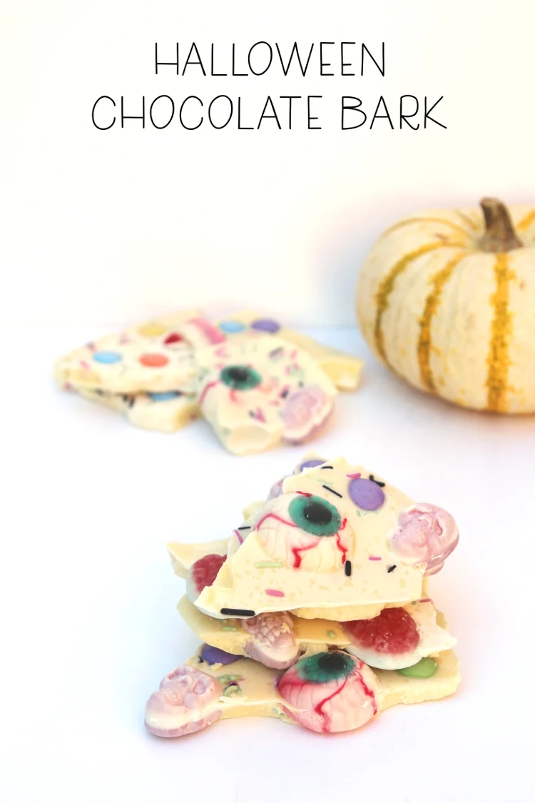 HALLOWEEN WHITE CHOCOLATE BARK.