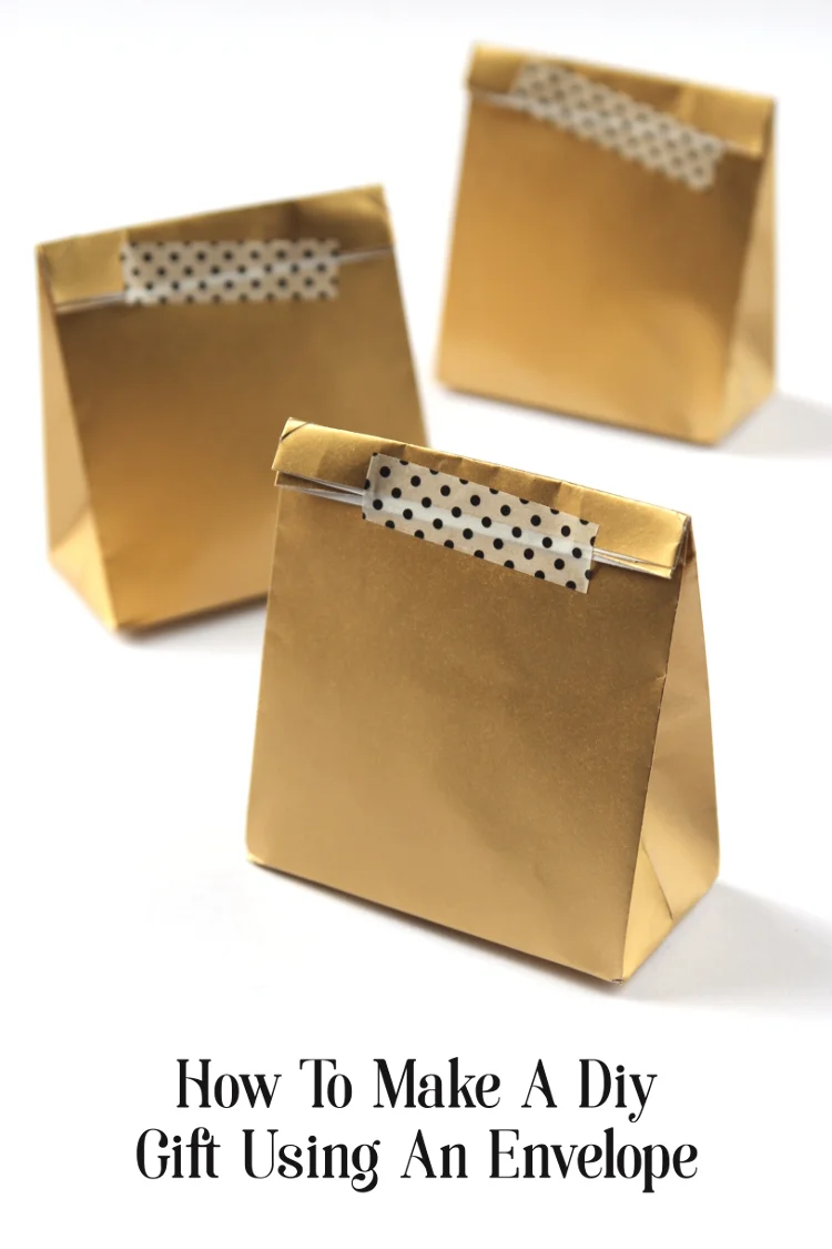 Quick And Easy Mini Gift Bags From An Envelope