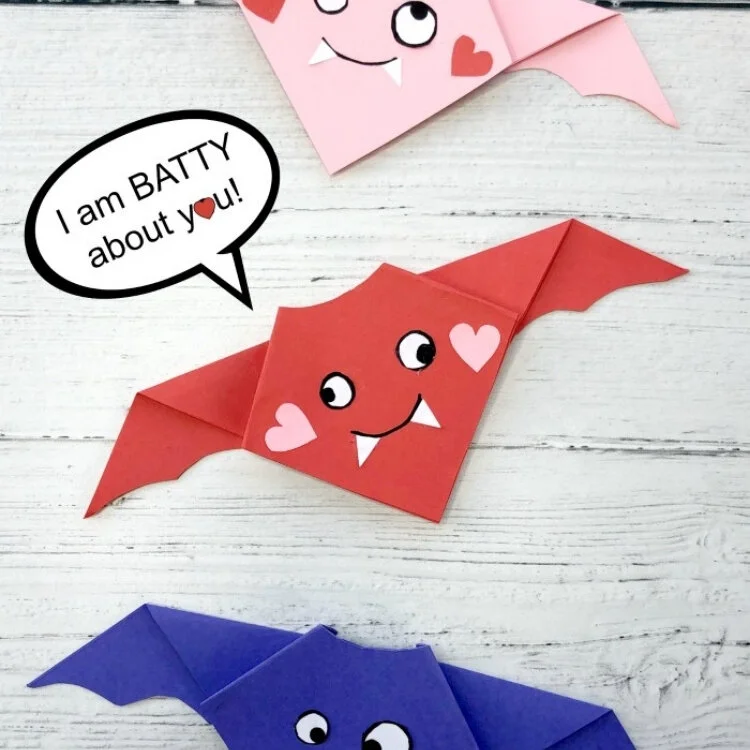 ORIGAMI VALENTINES BAT