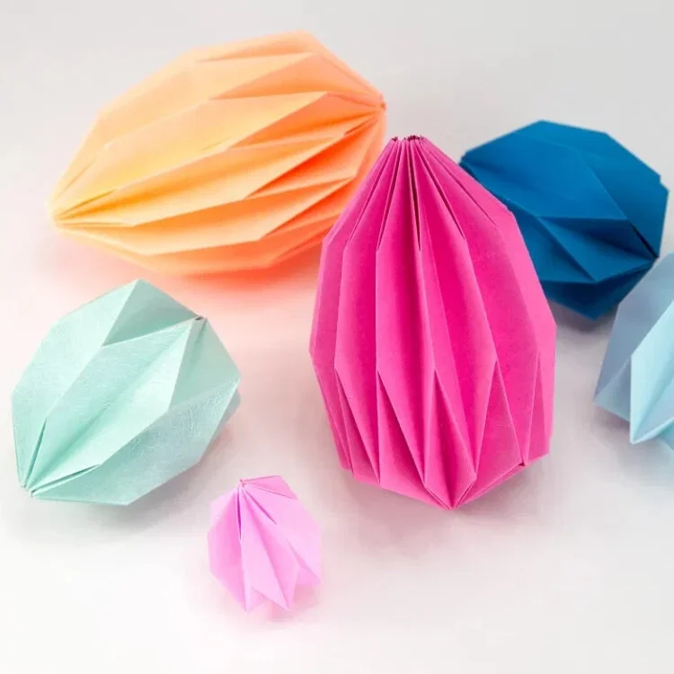 3D accordion origami eggs