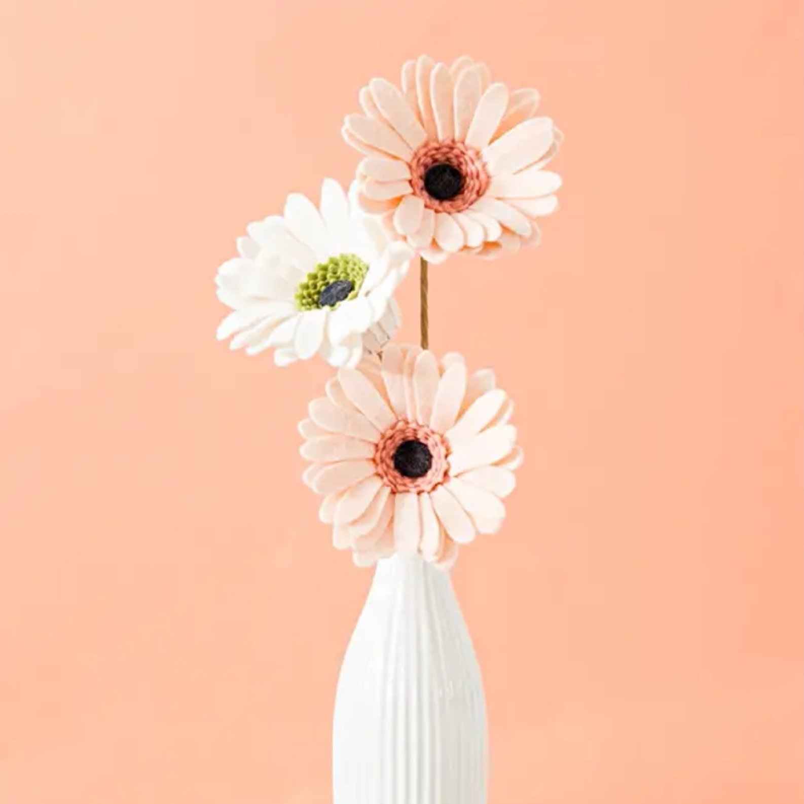 25+ DIY Felt Flower Tutorials — Gathering Beauty