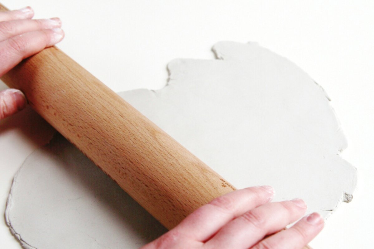 7 ways to keep air dry clay from cracking - Delineate Your Dwelling
