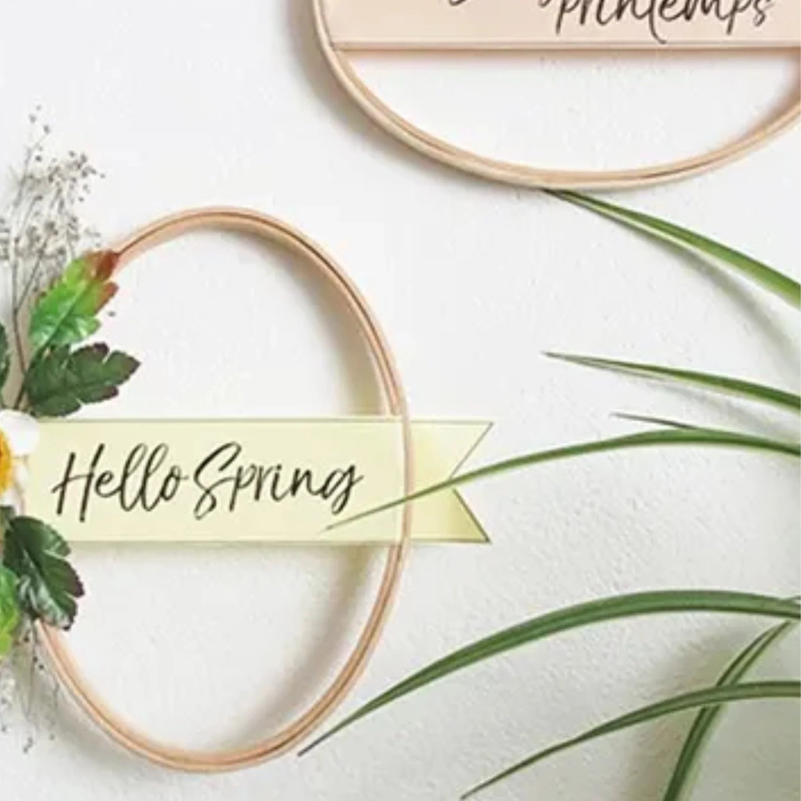 Make a DIY Spring Wreath in 10 minutes