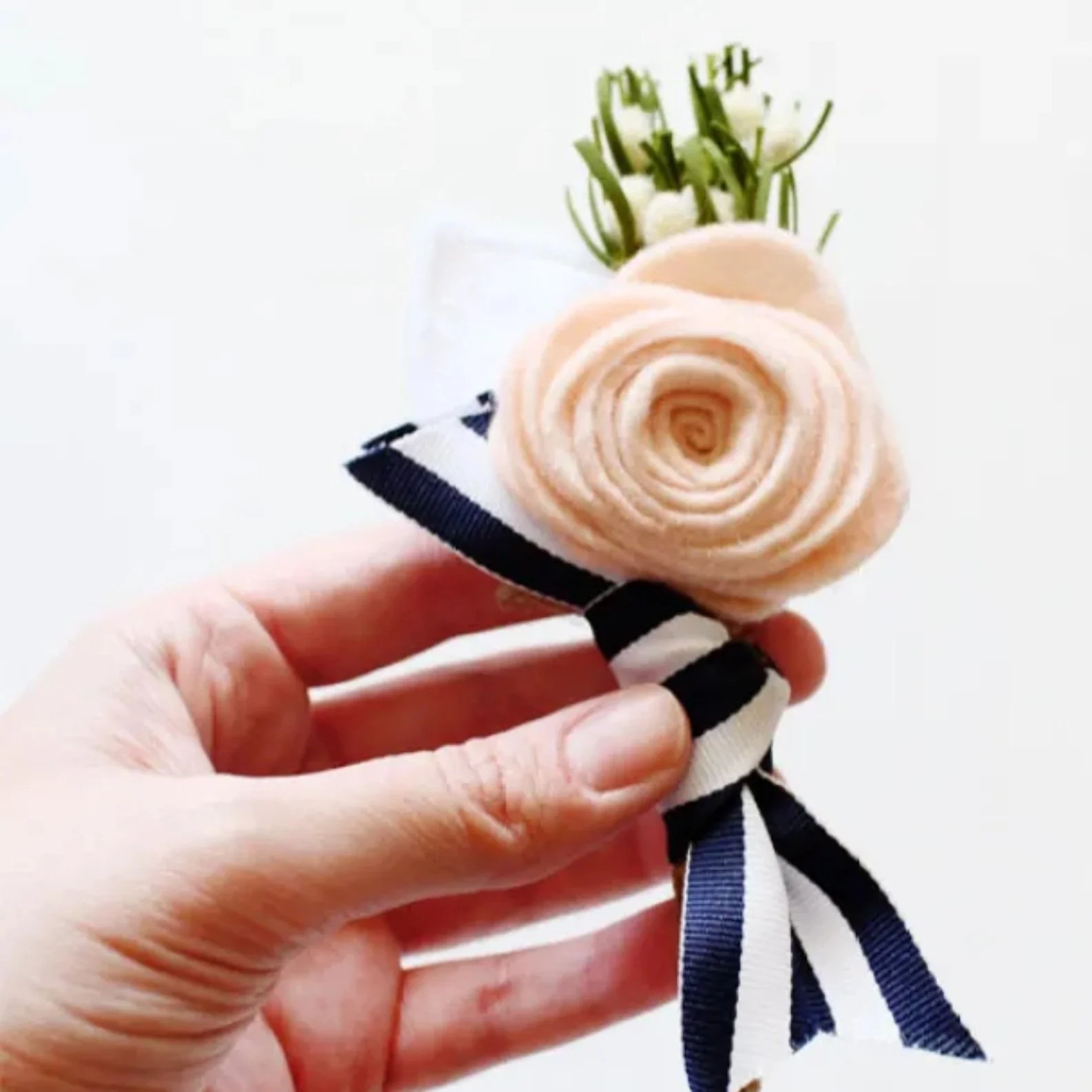 DIY Felt Flower Boutonniere