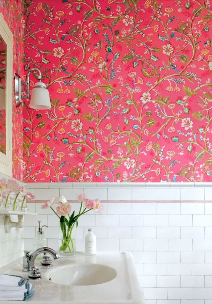 Dress your walls in paper - Image via