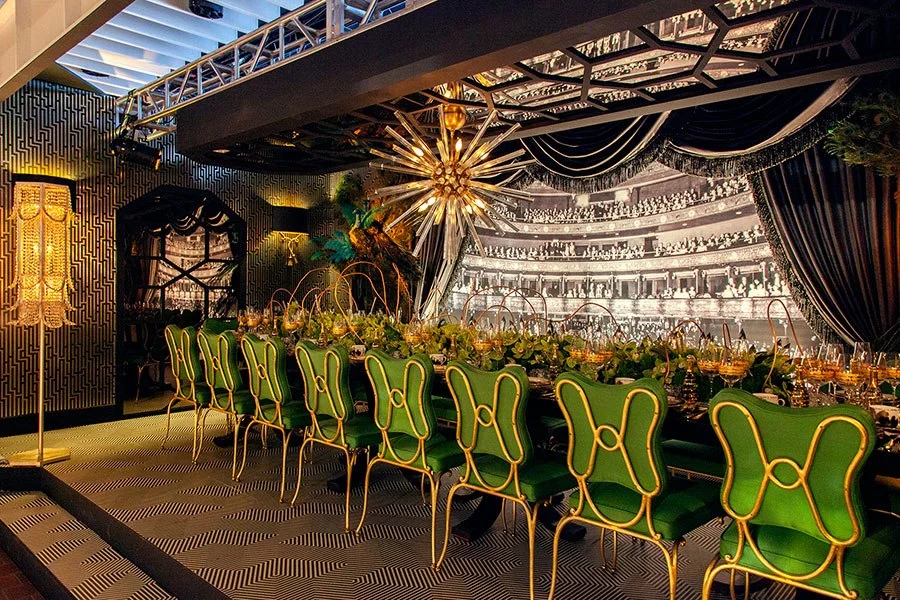 The new York Design Center's Marks & Frantz pay a tribute to old Hollywood with a touch of drama and glamour. Here we feel as though we've been given a sneak peak behind the curtain. The setting was opulent and magical. Image courtesy Architectural Digest.