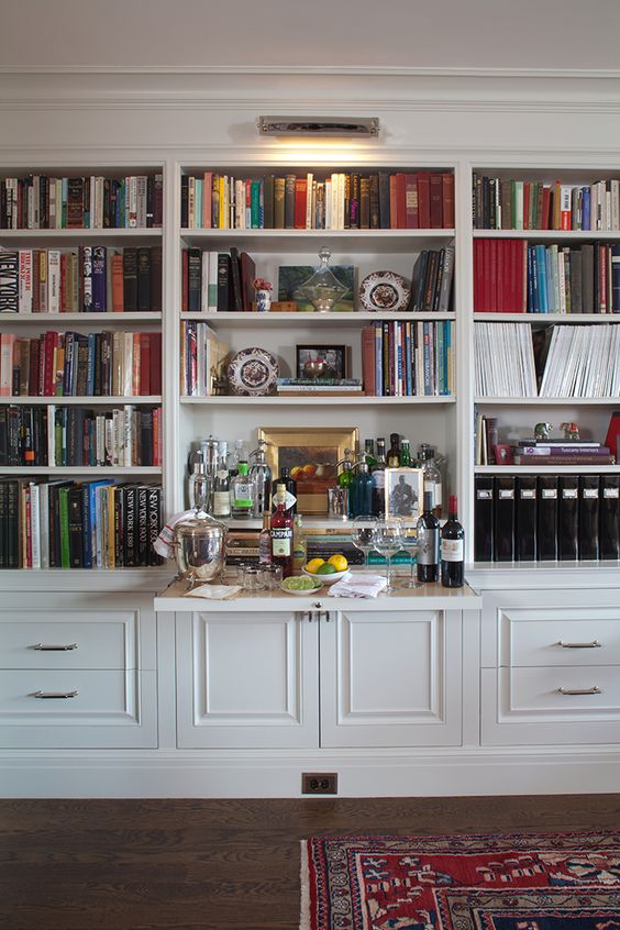 20 Stirring Ideas for Creating a Stunning at home Bar. Image Nastasi Vail Design