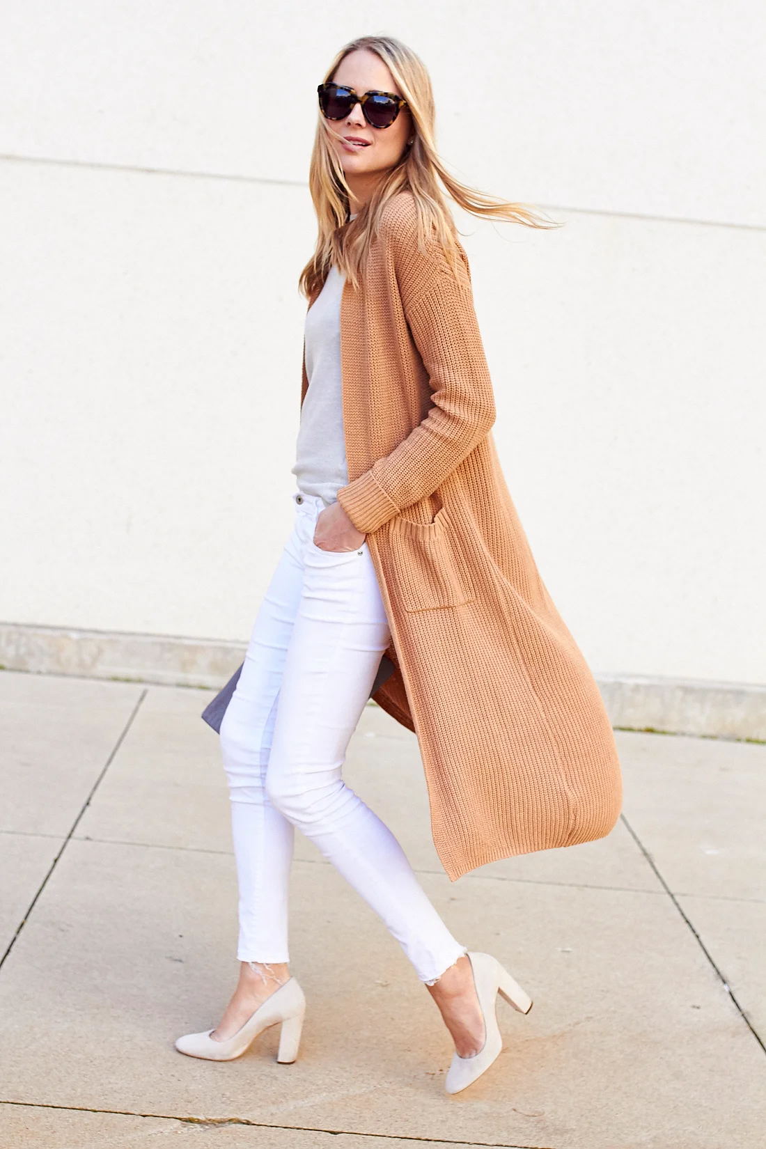 15 Summer wardrobe essentials. Image via Gemi.