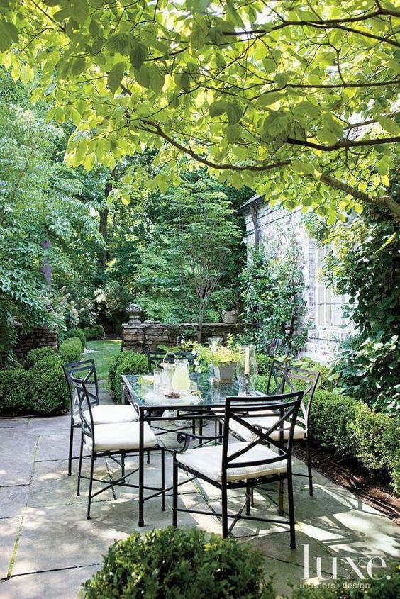 The Ultimate Guide to Dining Al Fresco — The Entertaining House
