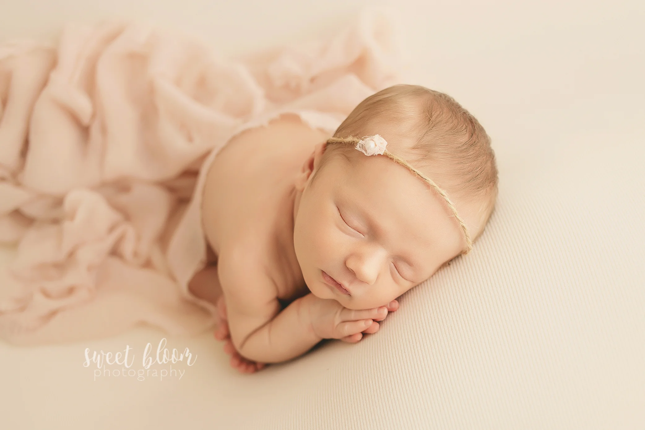 Lexington KY Newborn Photographer Little Girl.jpg