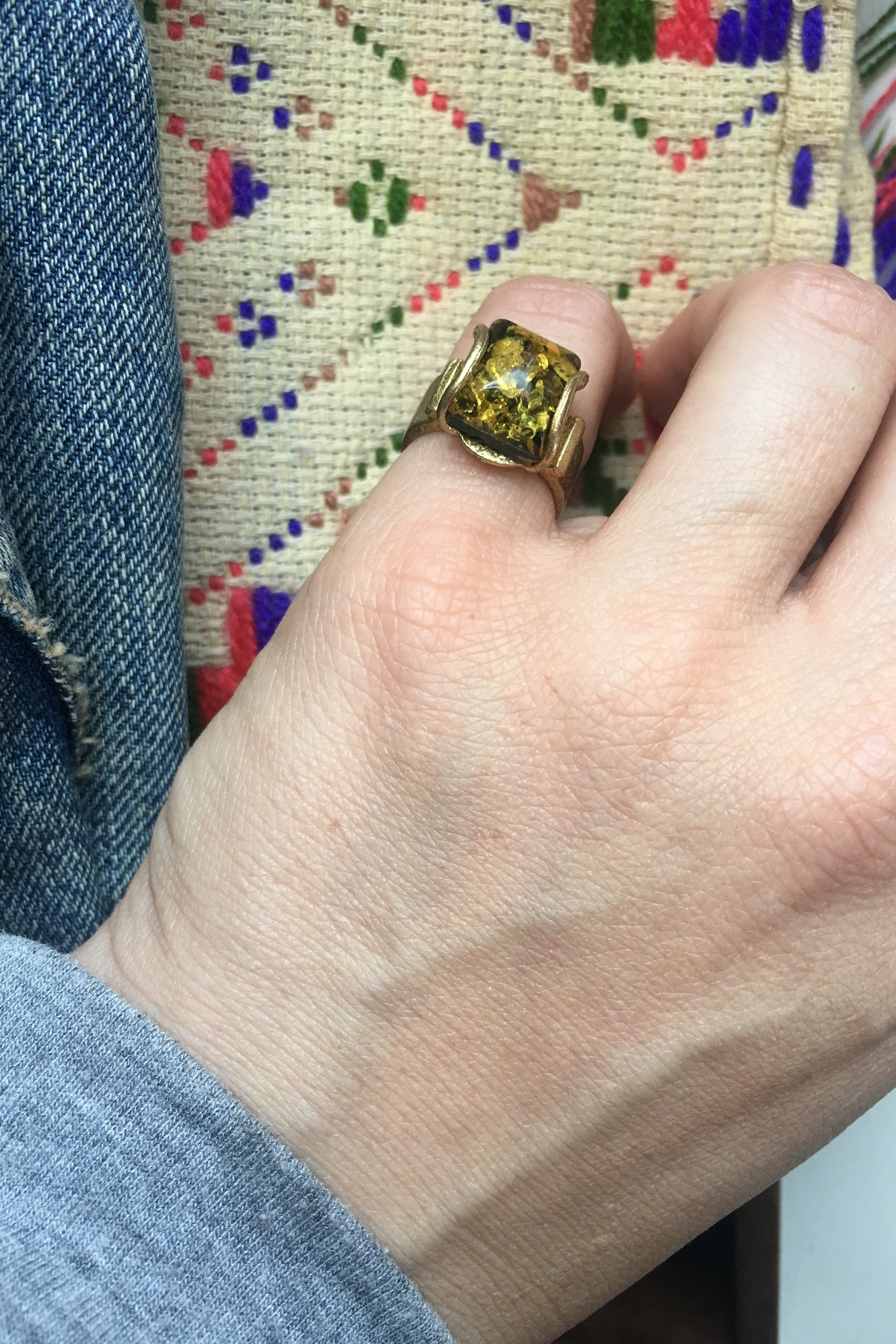 (SOLD OUT) Amber Alive Ring