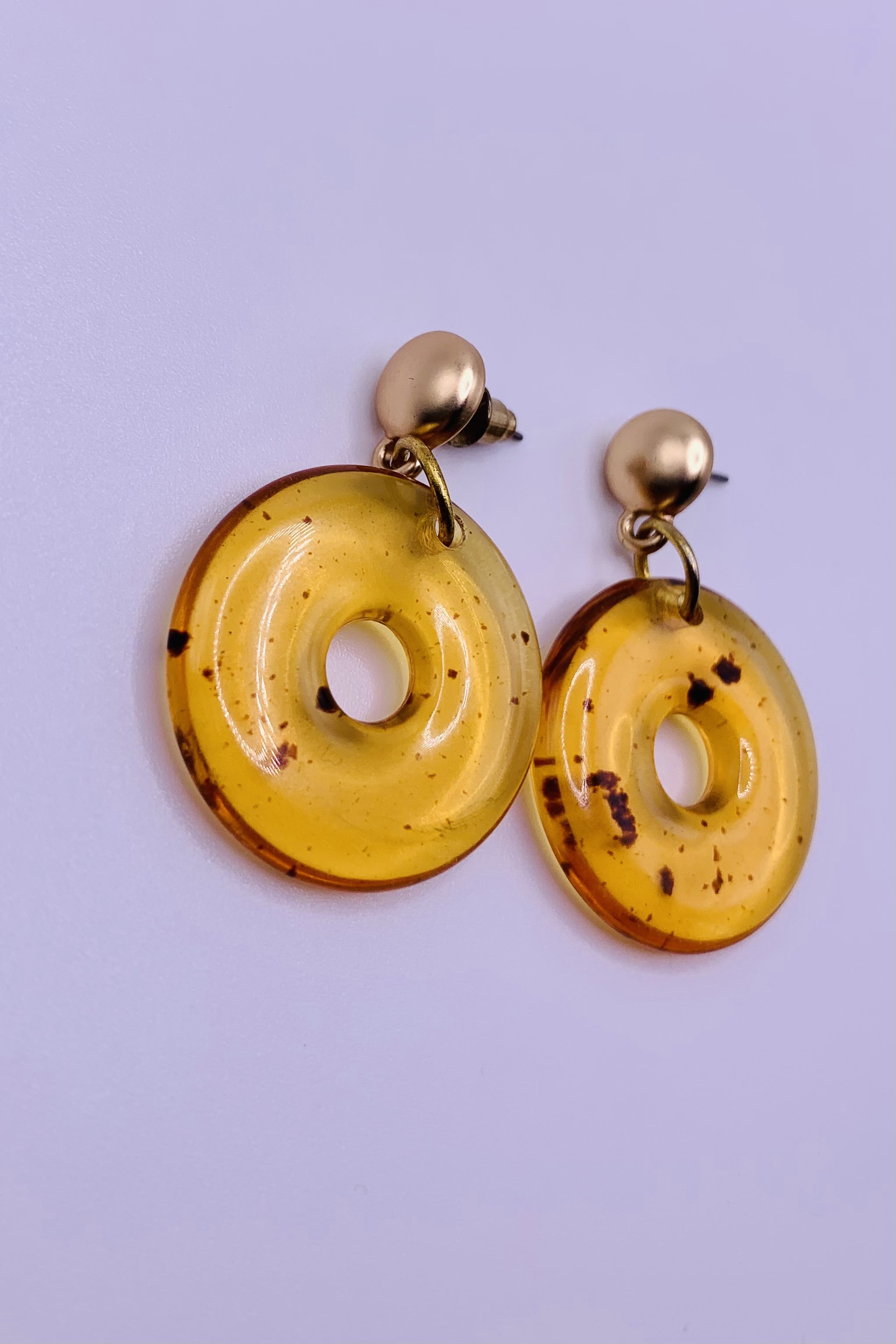 acrylic spun tortoise stud rings