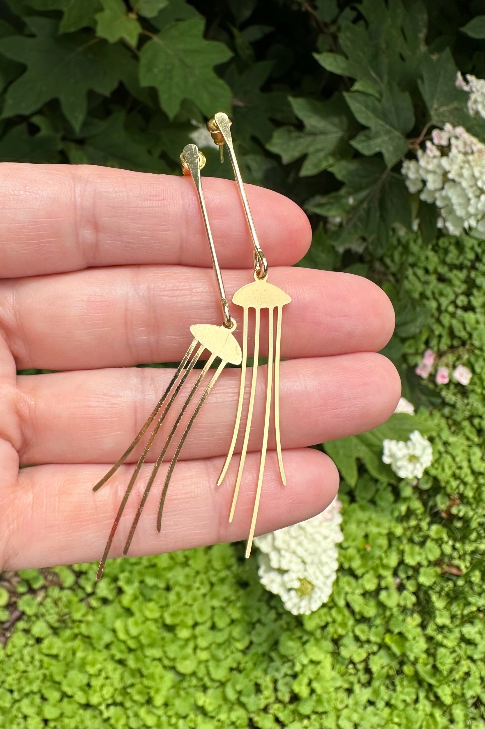 smooth bar jellyfish earrings