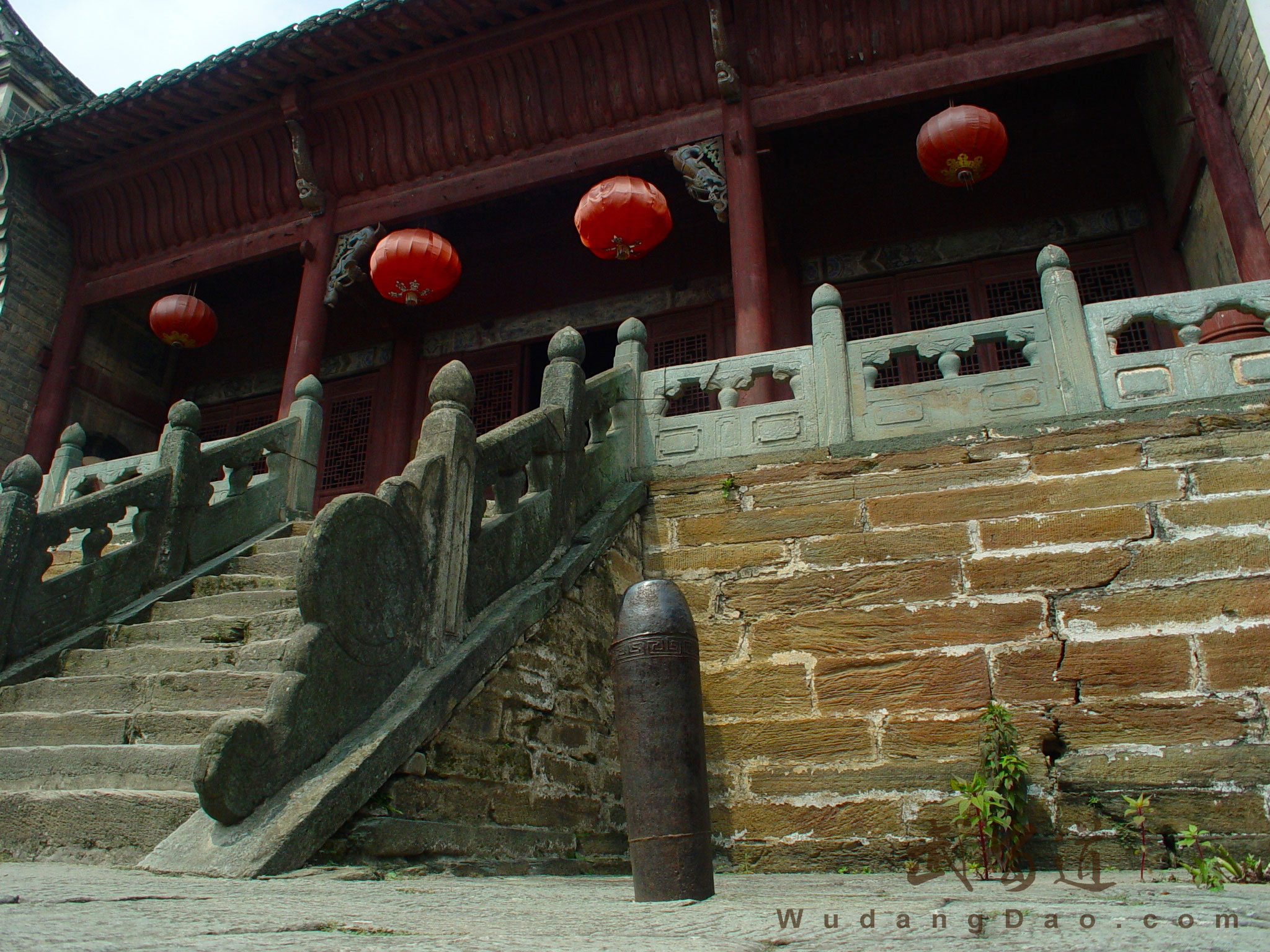 Wudang-Grind-Needle-Temple2.jpg