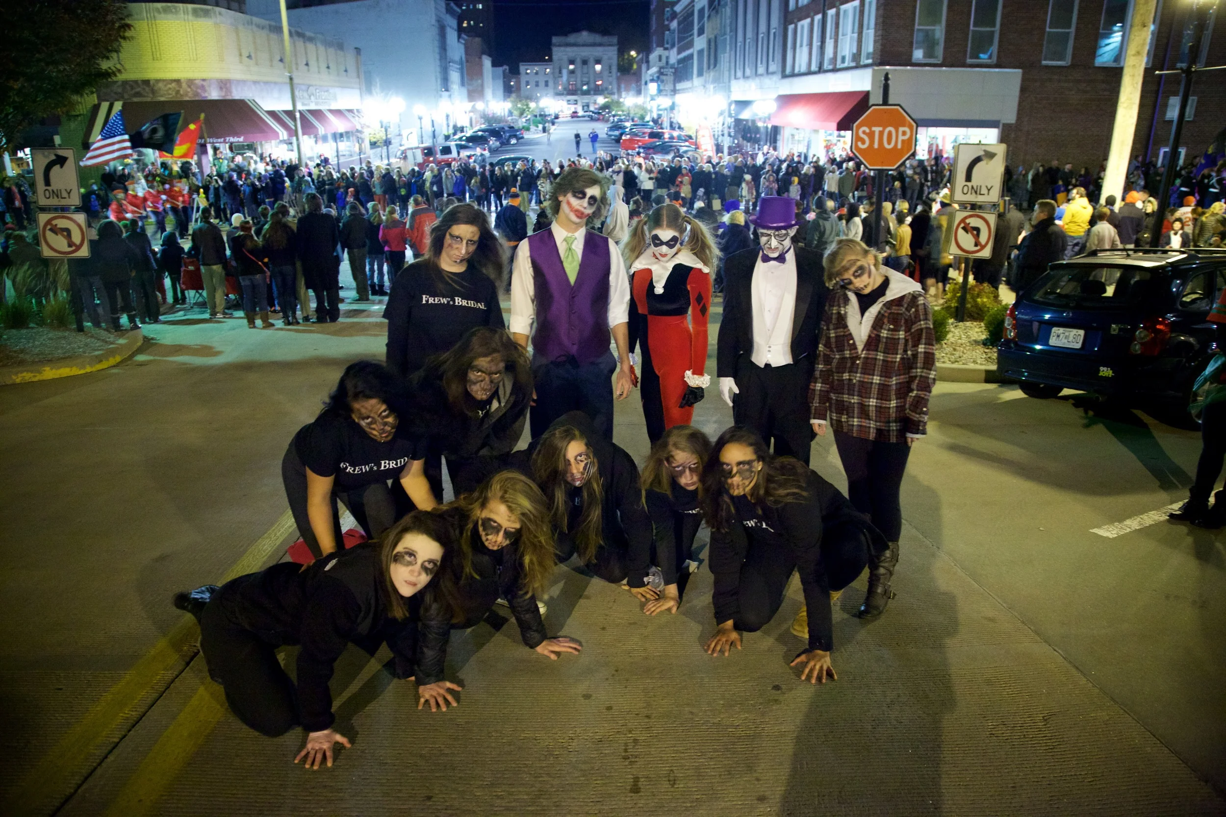 Frew's Bridal 2014 Monster Mannequin Show and Flash Mob