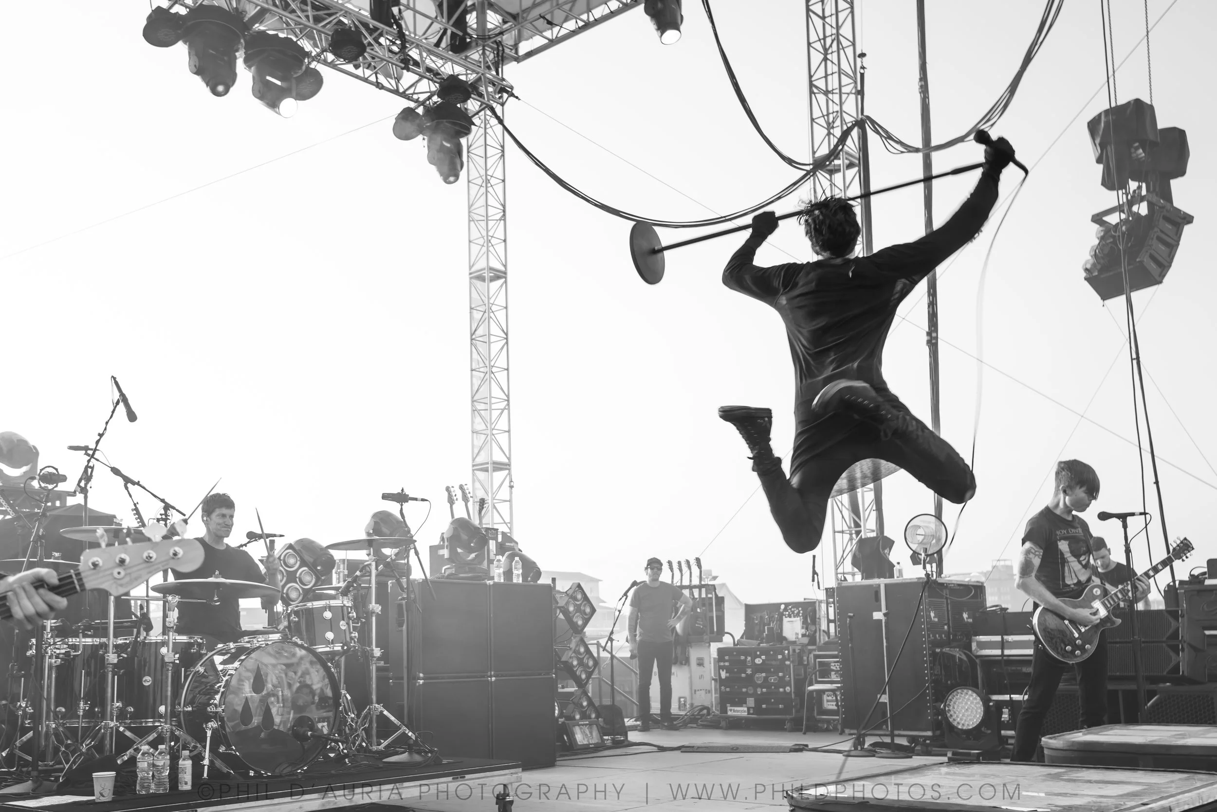 DSC_4407 - Logo - B&W #1.jpg