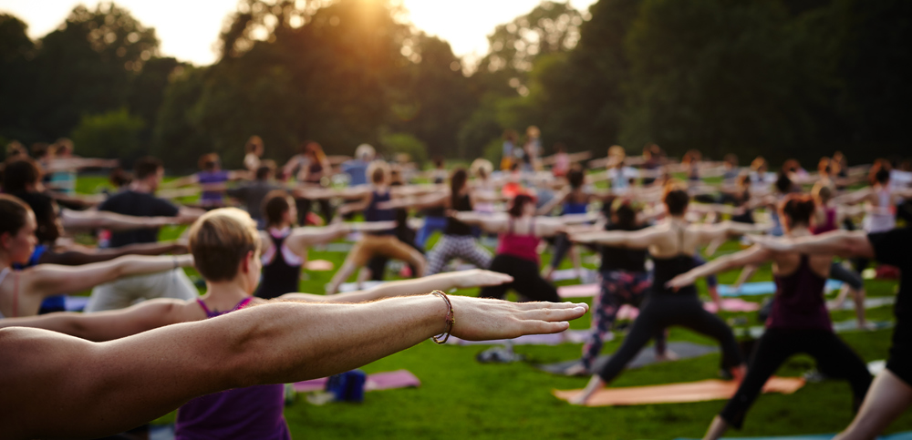 lululemon outdoor yoga