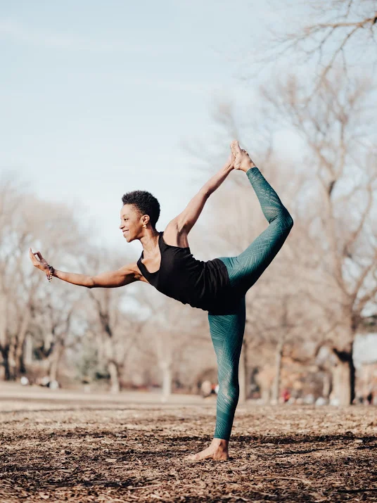 Dancer’s Pose (Natarajasana)