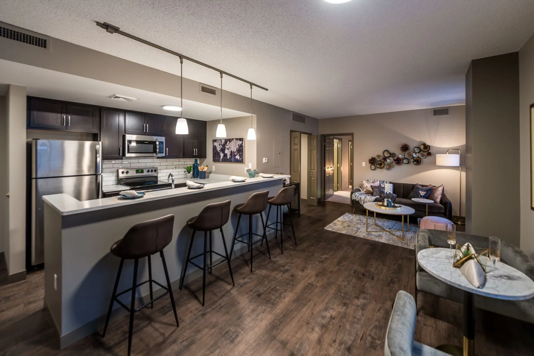 Statler Arms-1 low.jpg