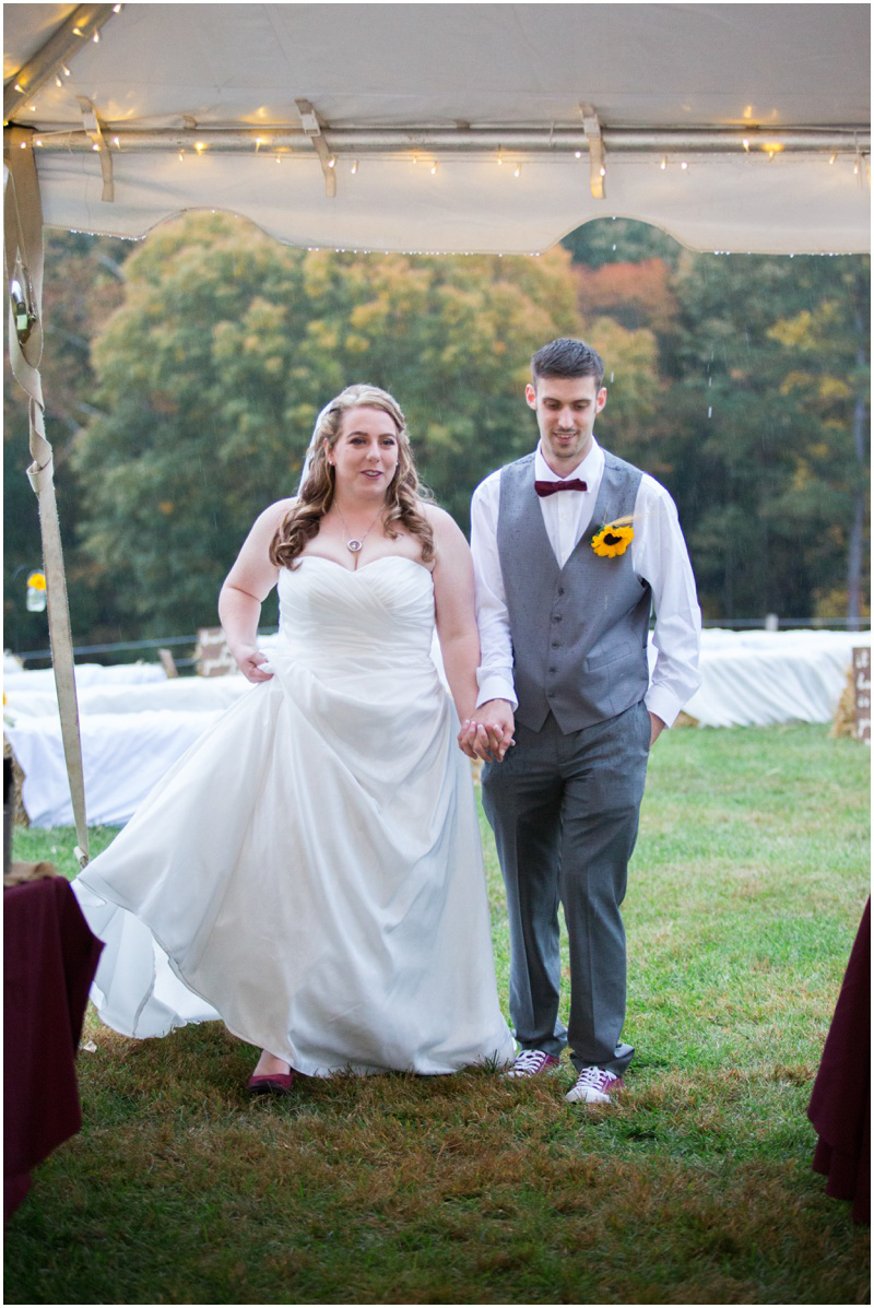 bethany-grace-photography-virginia-maryland-wedding-photographer-farm-rustic-outdoor-fall-gold-burgundy-yellow-diy-25.JPG