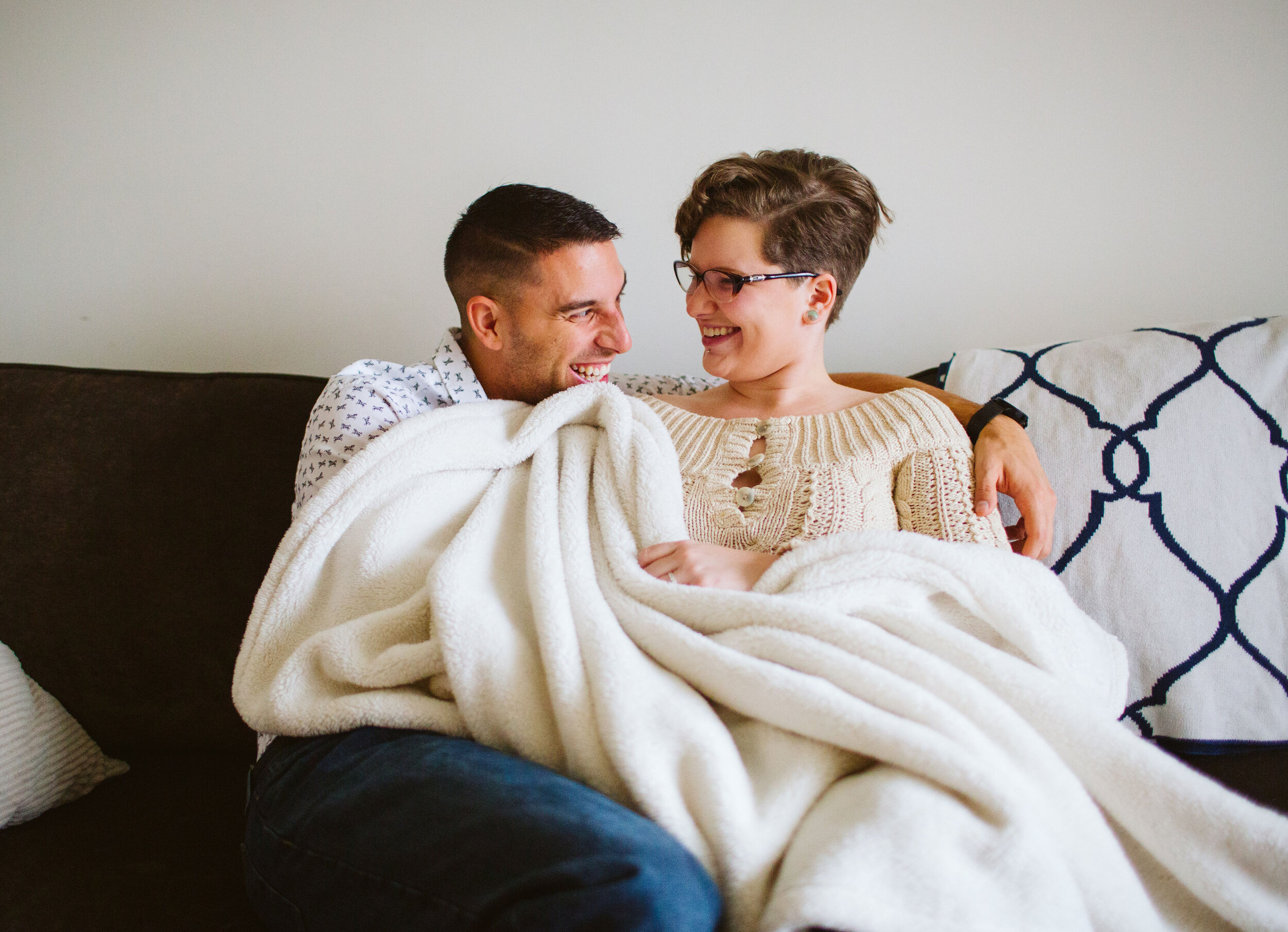 in-home-couples-lifestyle-session-bethany-grace-photography.JPG