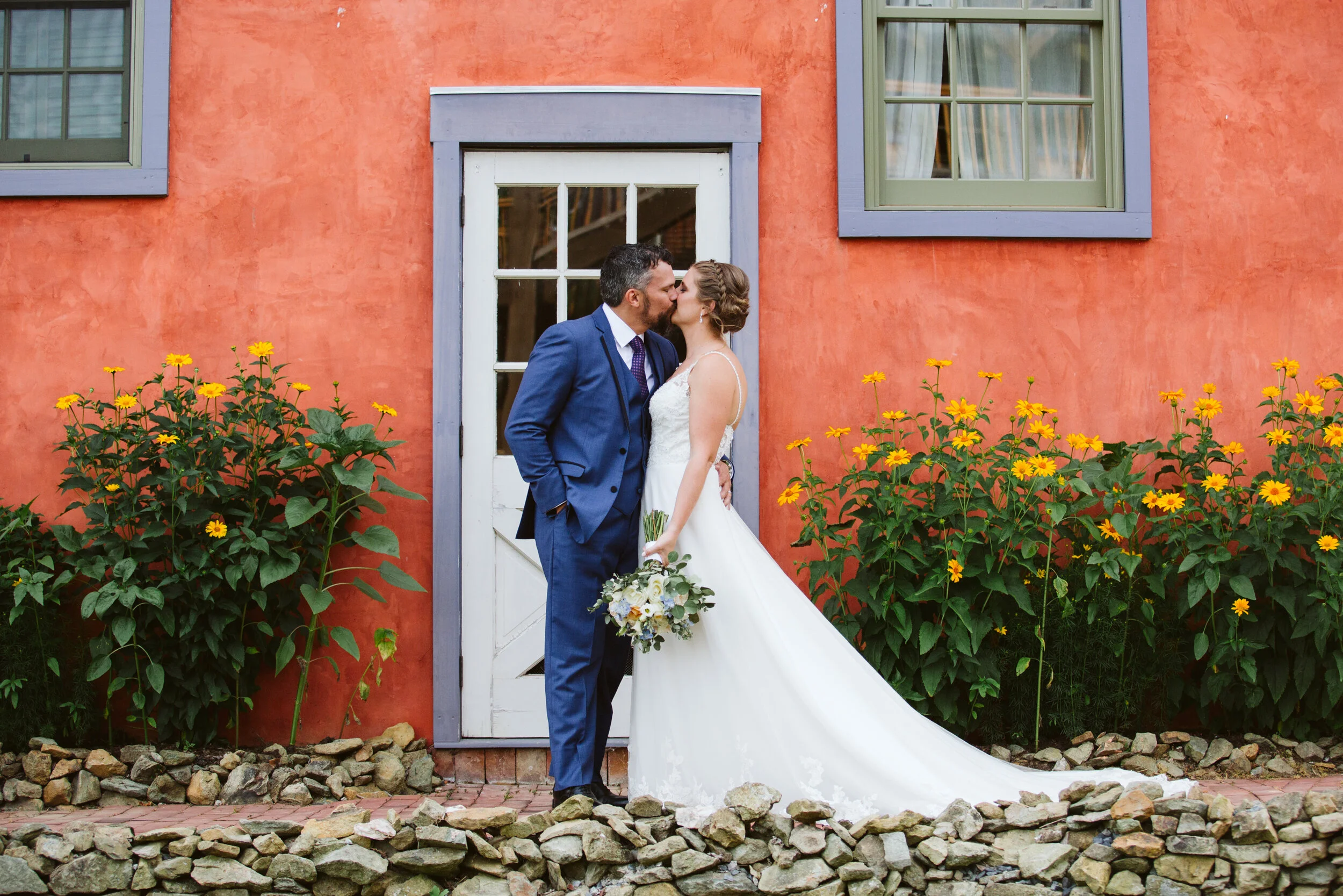 Daniel &amp; Brenna // Summer Wedding at Zigbone Farm Retreat, Sabillasville, Maryland