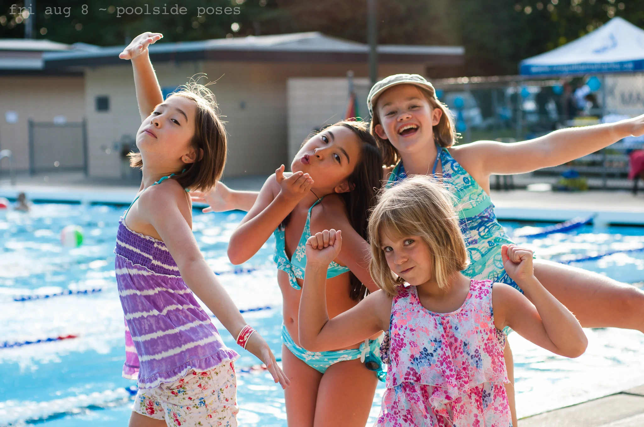 poolside poses