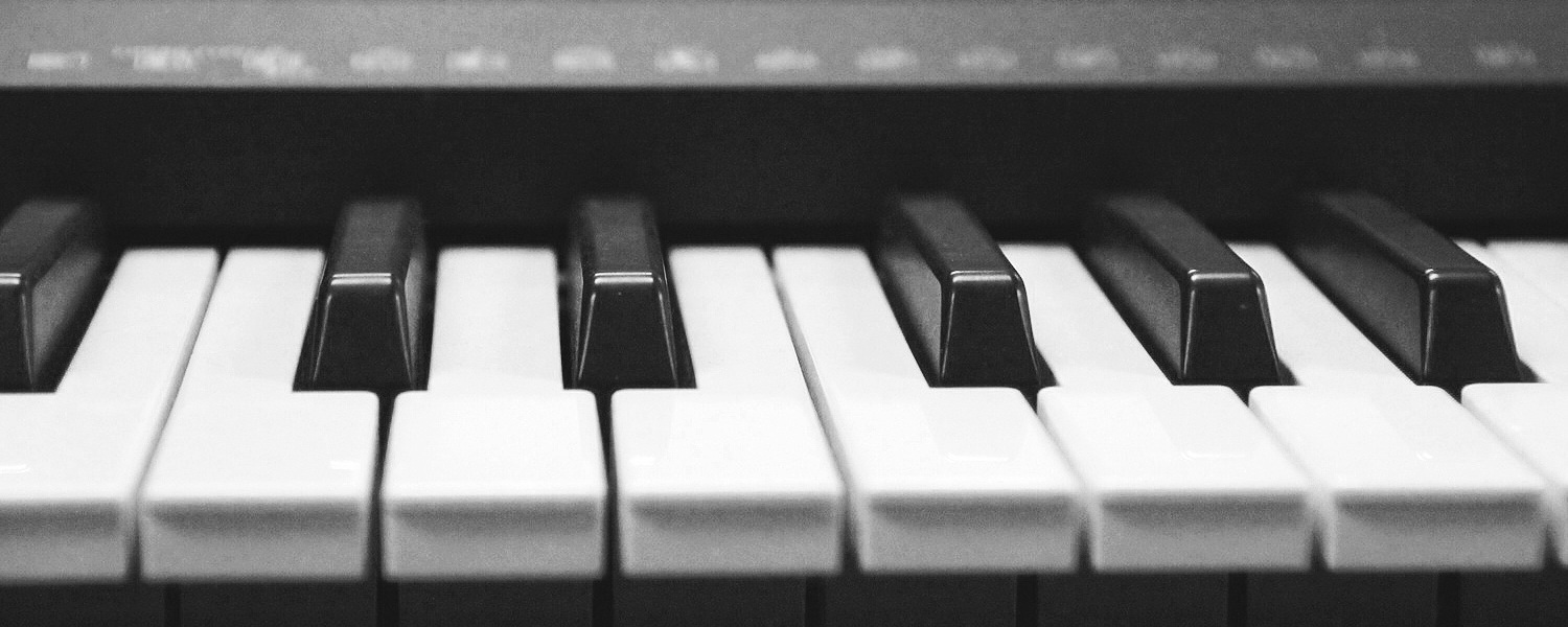 rockinrobbies-keyboard-pianos.jpg