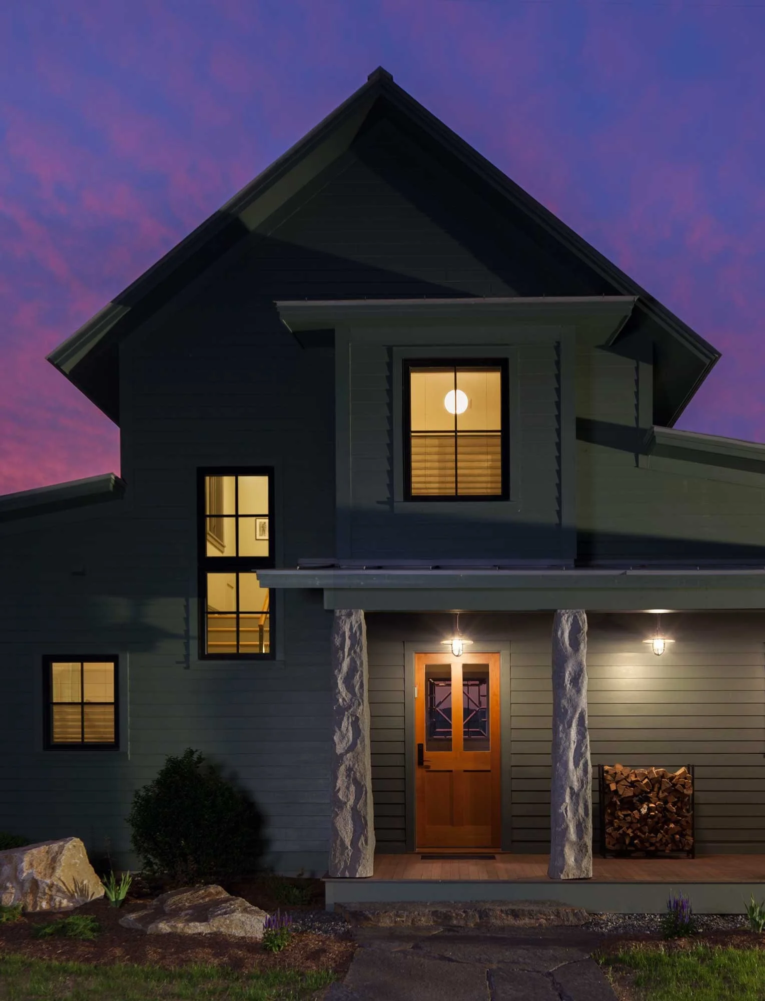 Exterior 11.jpg