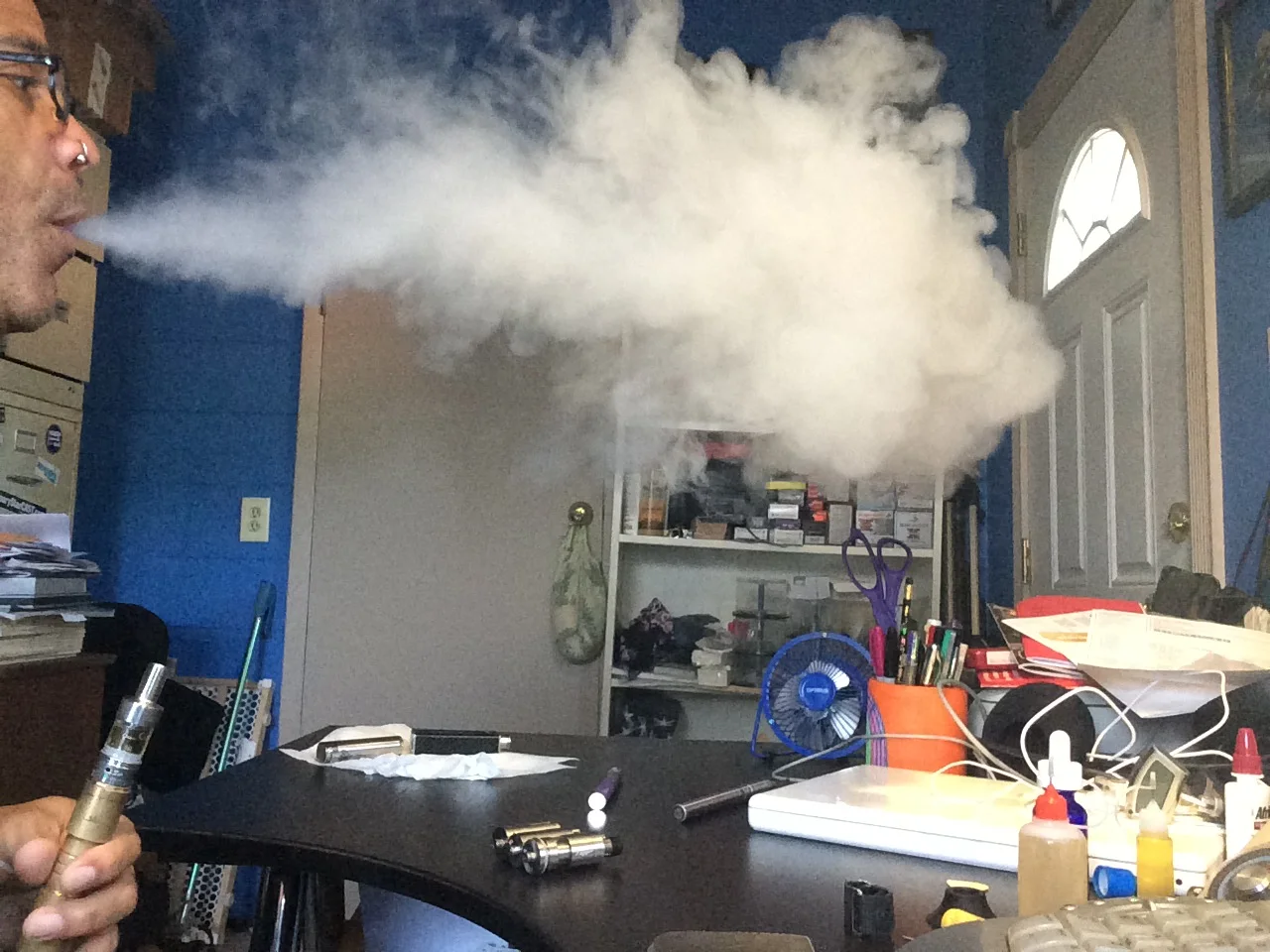 Chucking a cloud with the Aspire Atlantis sub-ohm atomizer.