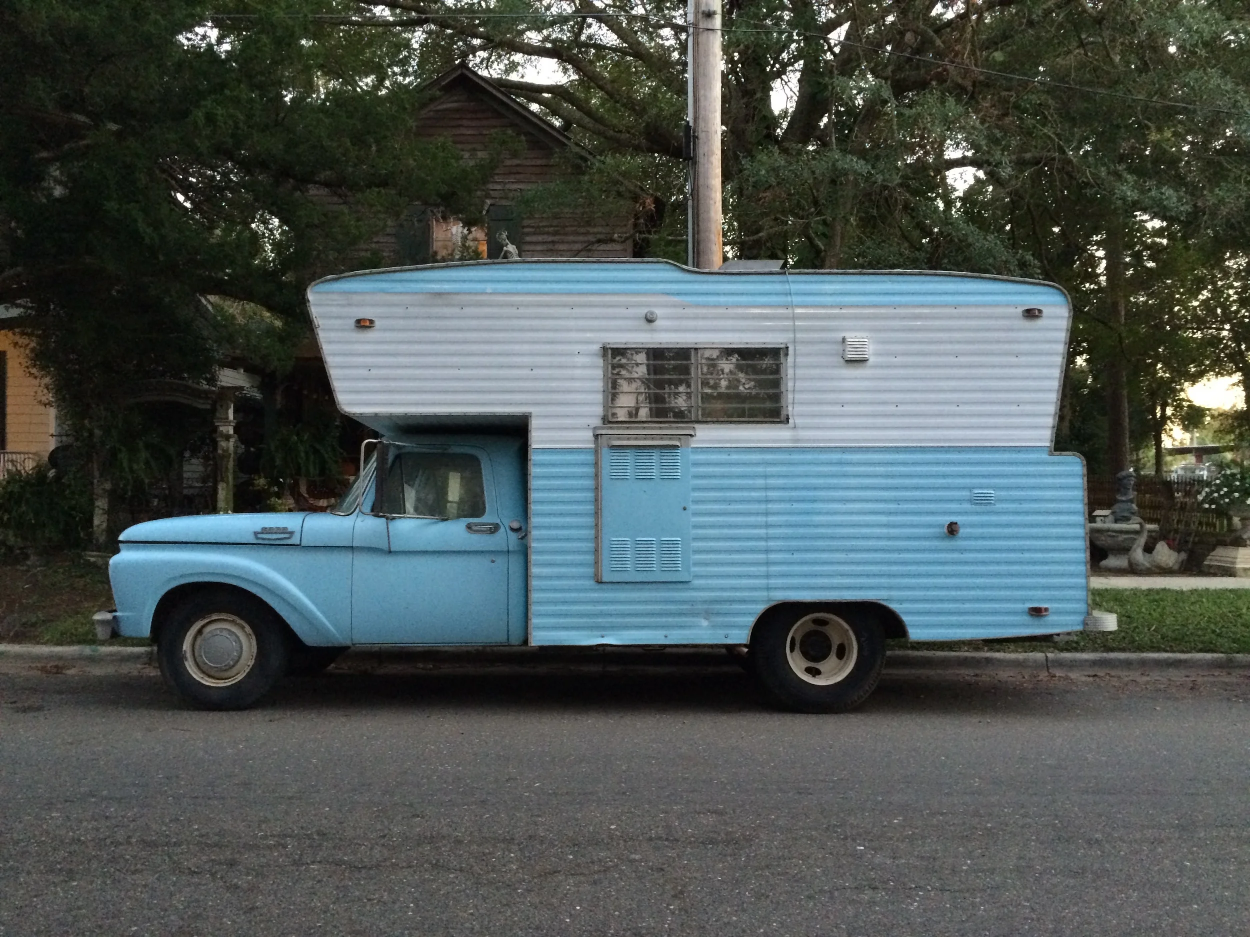 "Grandpa's Doghouse" - Fernandina Beach, FL