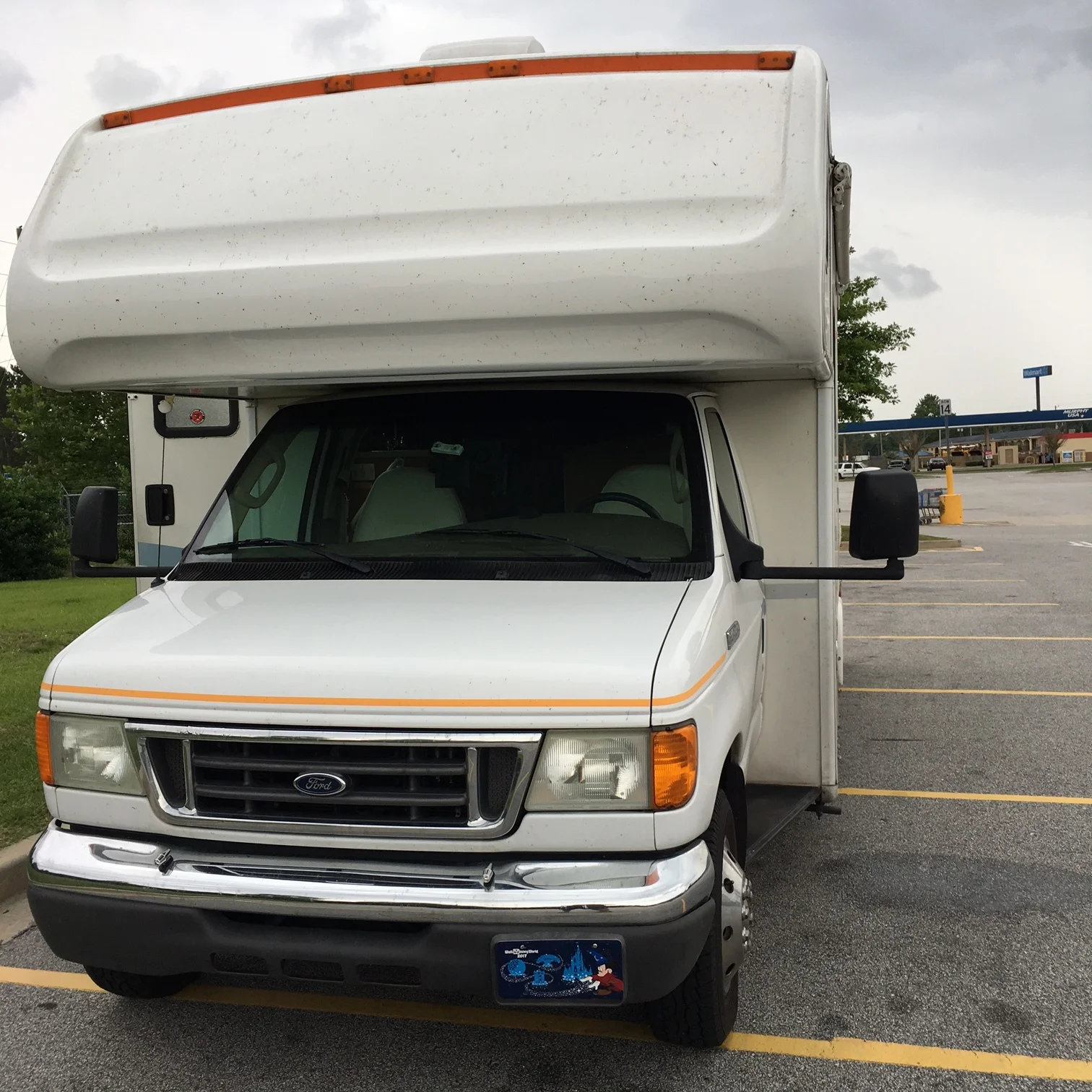 Camped at the Walmart Resort: Walterboro, South Carolina - 5/31/17