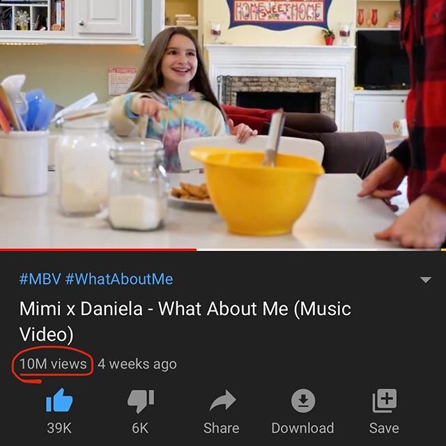 ⭐️ 10 MILLION VIEWS ⭐️ for #whataboutme with @mimi_drabik 💫 thank you all so much and hope everyone is doing good and is safe!!! ❤️ @mattybraps @youtube 🎶 .
.
.
.
.
.
.
@haschaksisters @sarahgraceclub #actor #actress #childactress #music #musicvide